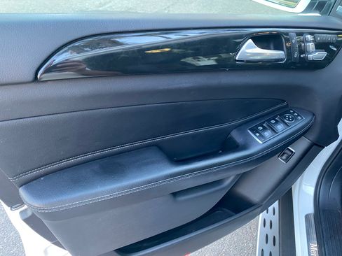 Used 2019 Mercedes-Benz GLS 450 4MATIC image 29