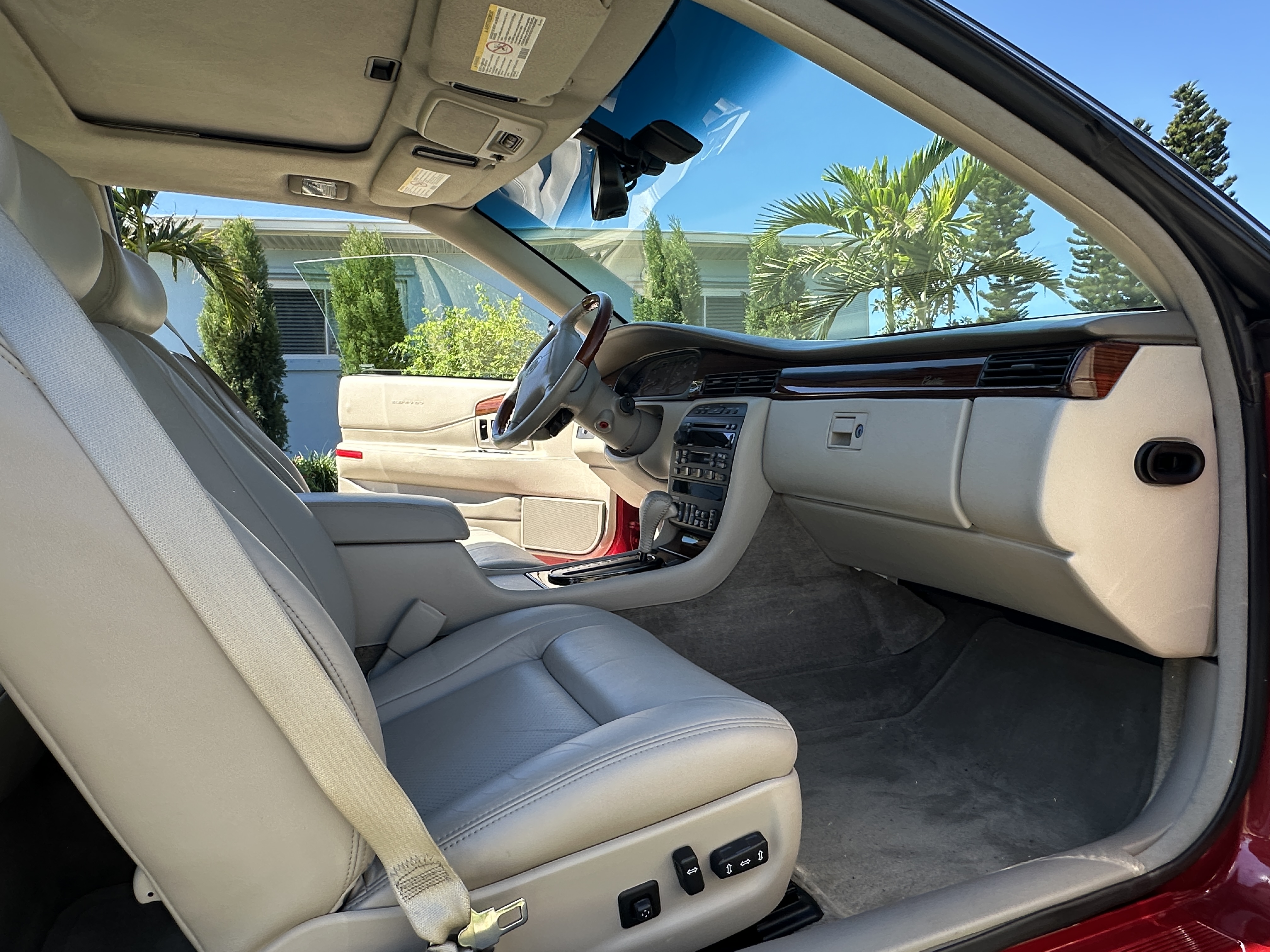 Used 2001 Cadillac Eldorado Touring FWD image 18