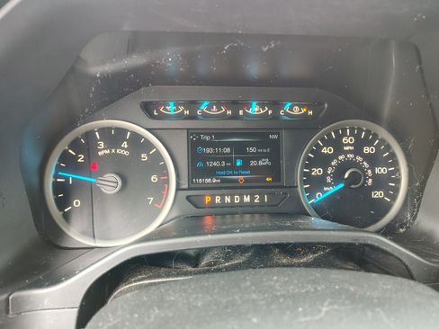 Used 2016 Ford F150 XLT w/ Equipment Group 302A Luxury image 4