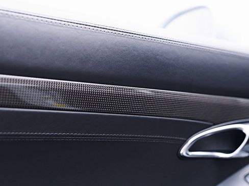 Used 2014 Porsche 911 Turbo S image 10