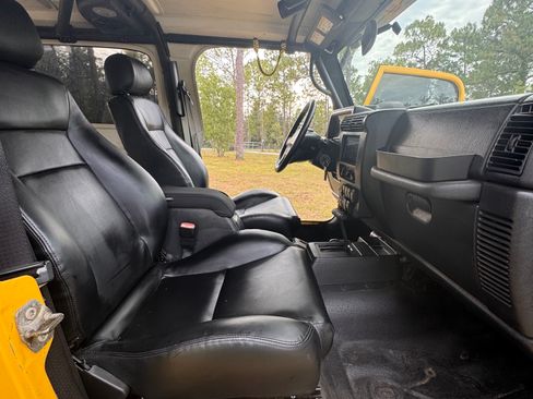 Used 2006 Jeep Wrangler Unlimited AWD/4WD image 11