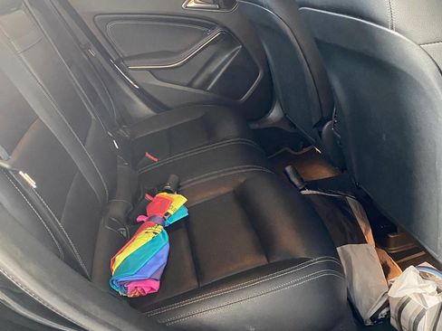 Used 2019 Mercedes-Benz CLA 250 image 11