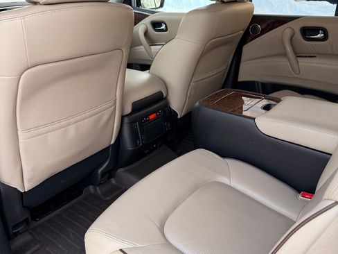 Used 2019 Nissan Armada Platinum w/ Captain's Chairs Package image 10