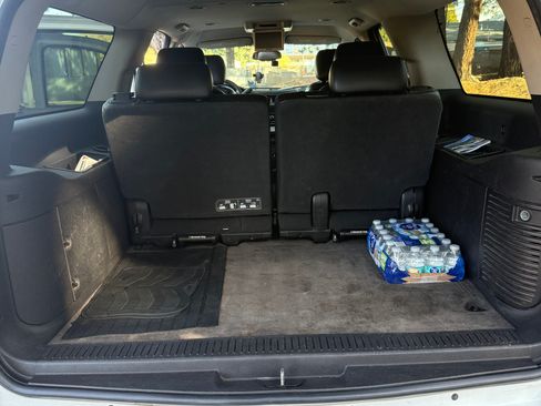 Used 2011 Chevrolet Suburban LT w/ Regional Value Package image 9