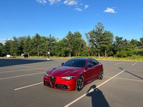 Used 2022 Alfa Romeo Giulia Quadrifoglio w/ Active Assist Plus Package image 20