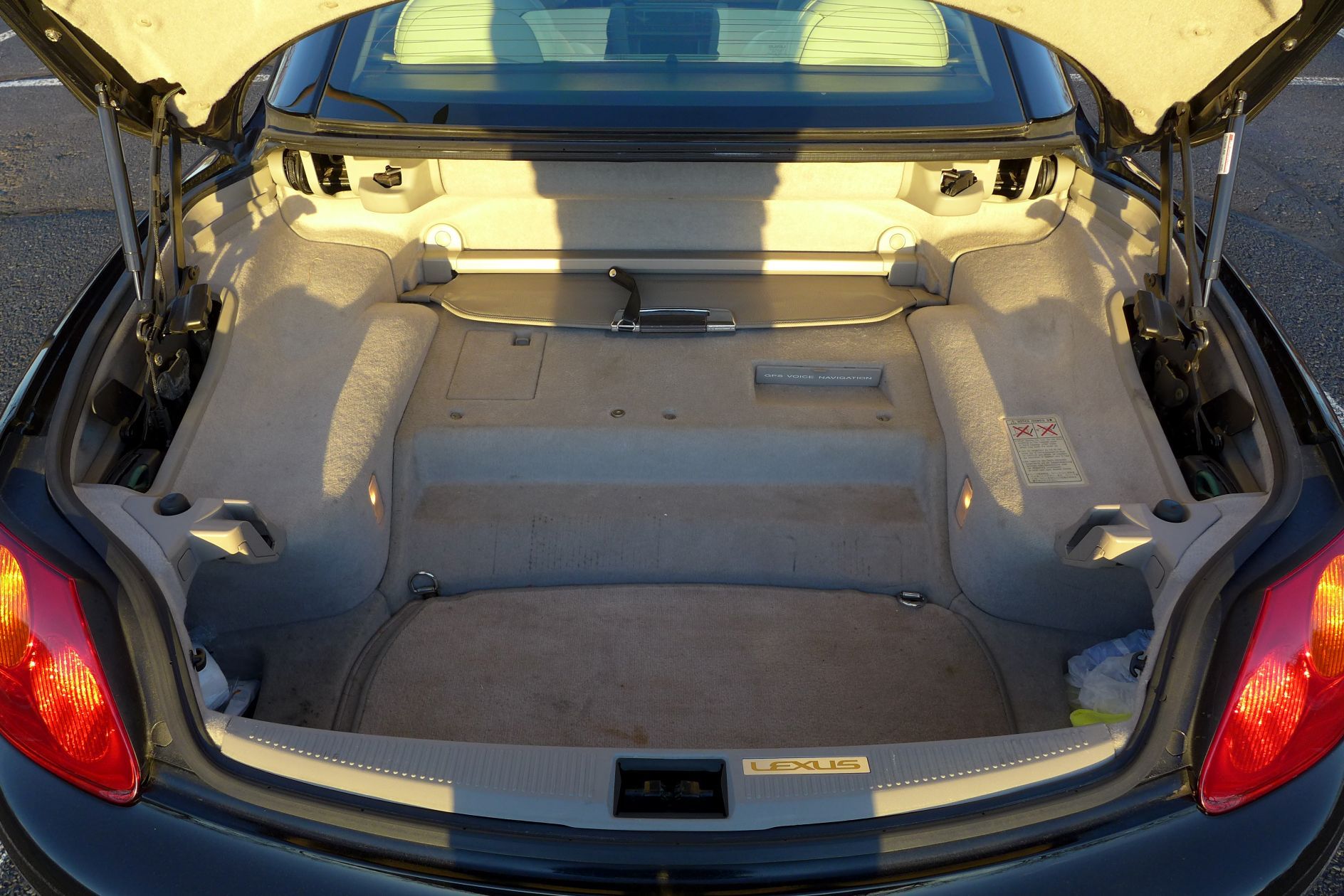Used 2003 Lexus SC 430 Convertible RWD image 21