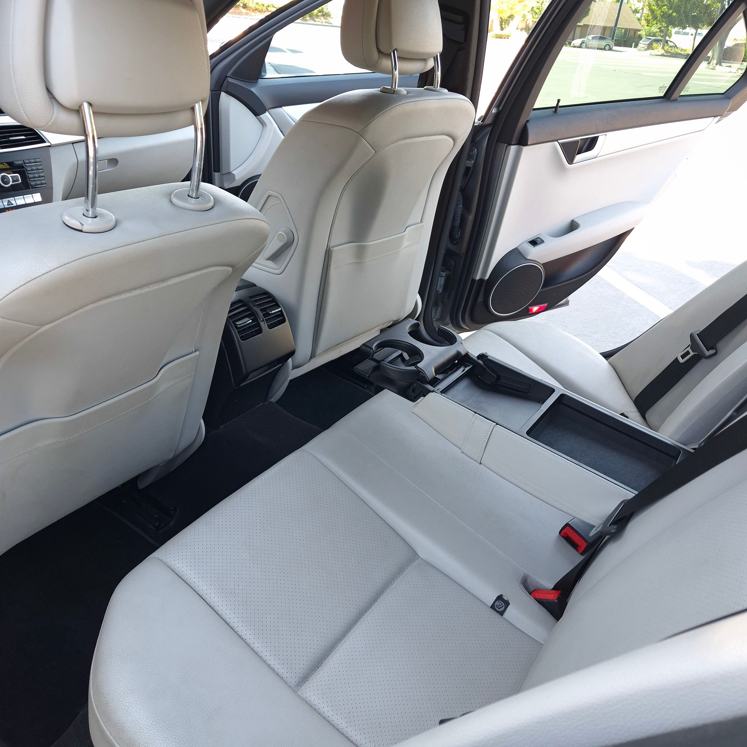 Used 2012 Mercedes-Benz C 250 Sedan image 15