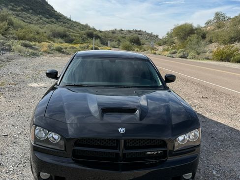 Used 2006 Dodge Charger SRT8 w/ SRT Option Group III image 2