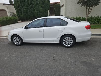 Used 2011 Volkswagen Jetta SE