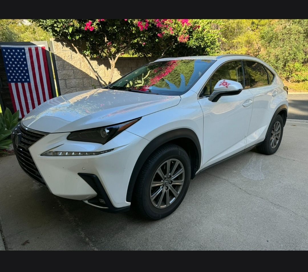 Used 2018 Lexus NX 300 FWD w/ Comfort Package image 1