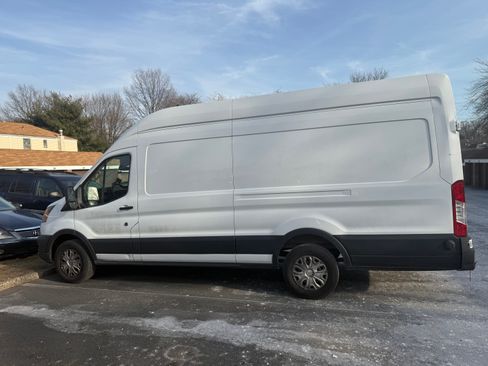 Used 2020 Ford Transit 250 148 High Roof Extended w/ Load Area Protection Package image 4