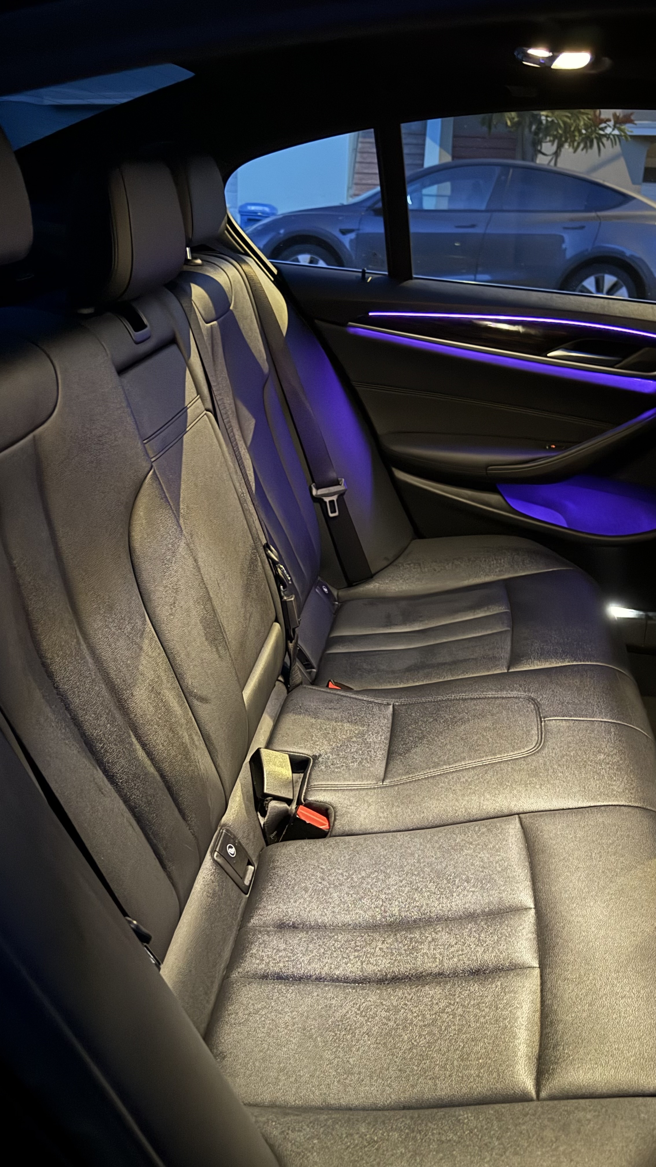 Used 2020 BMW 530e w/ Convenience Package RWD image 8
