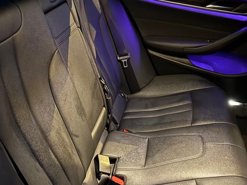 Used 2020 BMW 530e w/ Convenience Package image 8