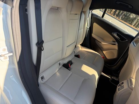 Used 2018 Mercedes-Benz CLA 250 image 12