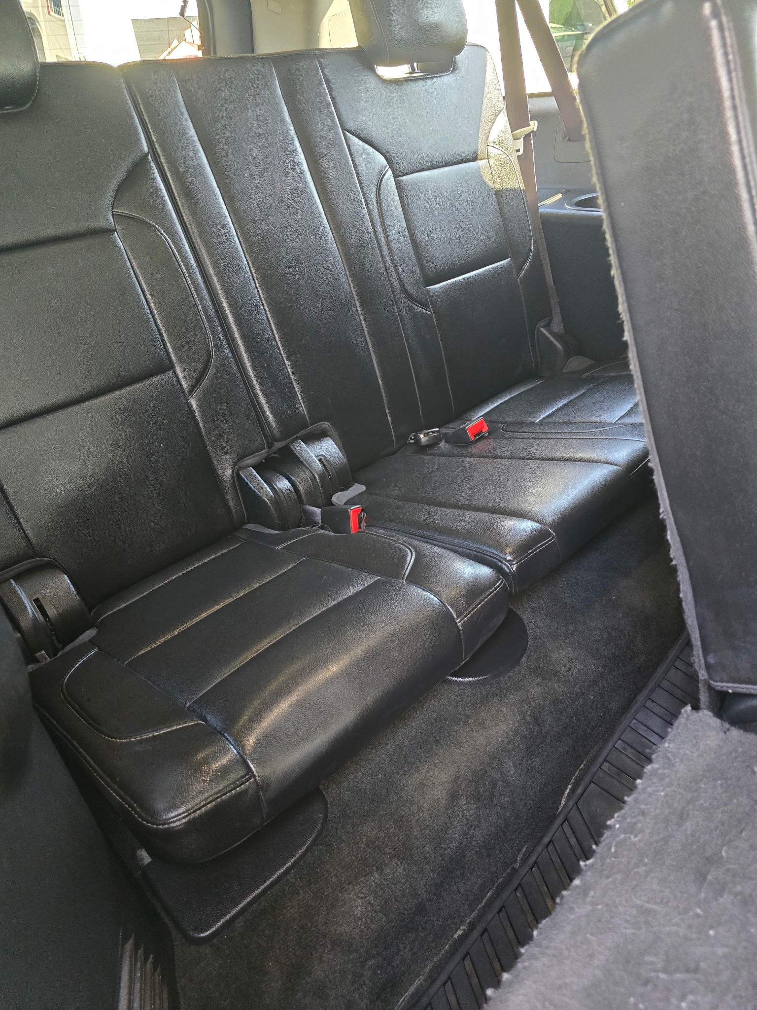 Used 2016 Chevrolet Suburban LT w/ Luxury Package RWD image 16