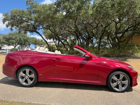 Used 2010 Lexus IS 350C RWD image 5