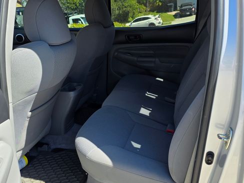 Used 2011 Toyota Tacoma PreRunner w/ TRD Off-Road Pkg w/JBL Audio image 8