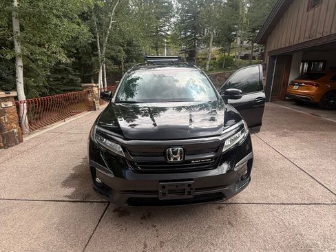 Used 2020 Honda Pilot Black Edition image 4