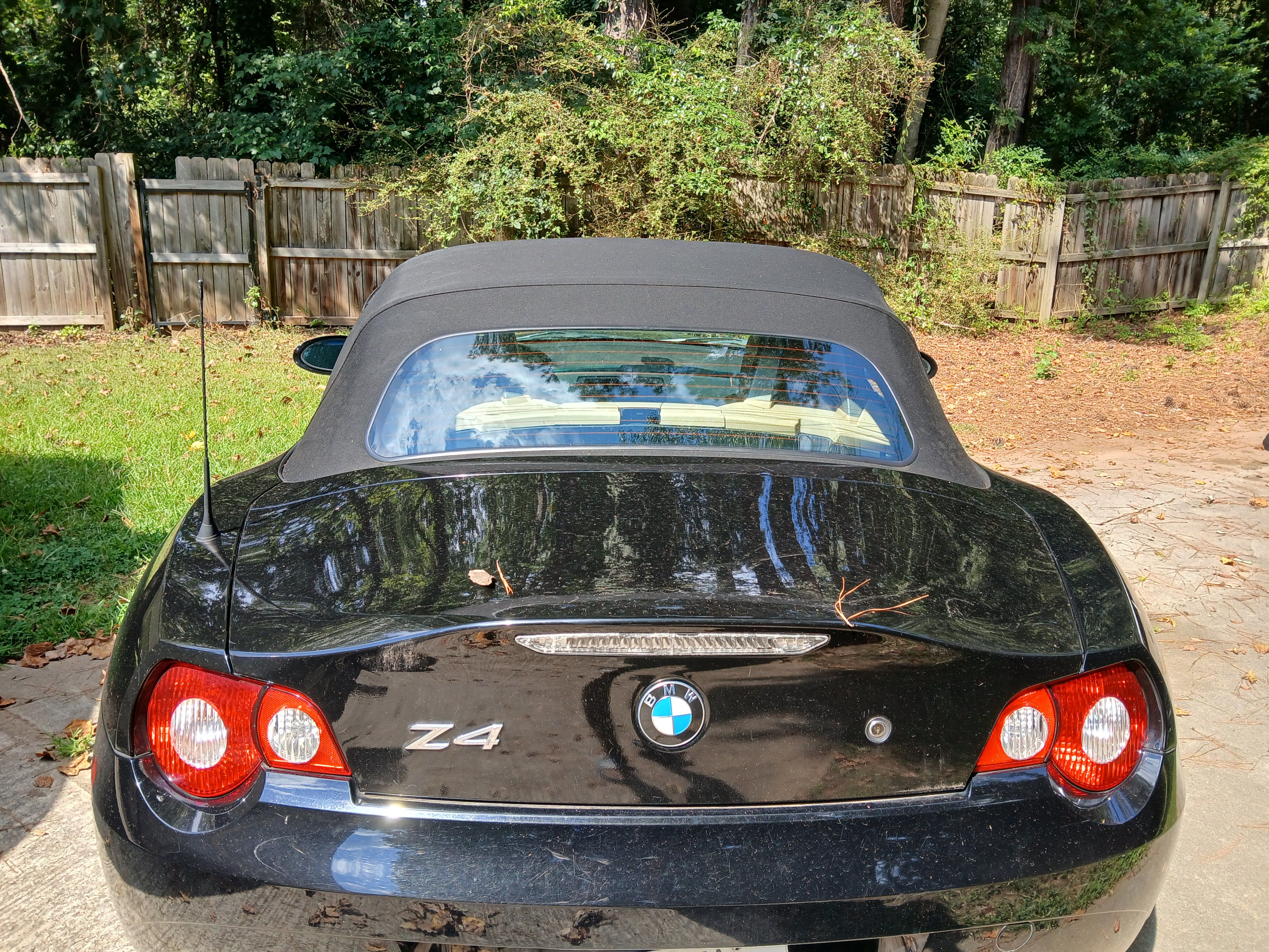Used 2005 BMW Z4 2.5i RWD image 8