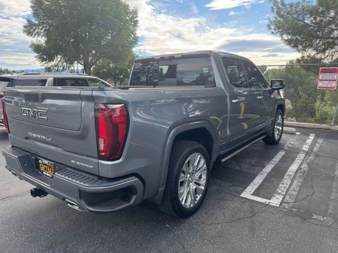 Used 2022 GMC Sierra 1500 Denali w/ Denali Reserve Package image 6