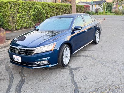 Used 2018 Volkswagen Passat 2.0T SE
