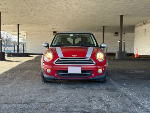 Used 2011 MINI Cooper Clubman image 2
