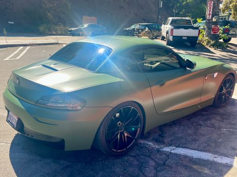 Used 2013 BMW Z4 sDrive28i RWD image 10