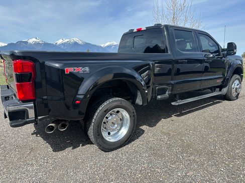 Used 2023 Ford F450 Lariat w/ Lariat Ultimate Package AWD/4WD image 5