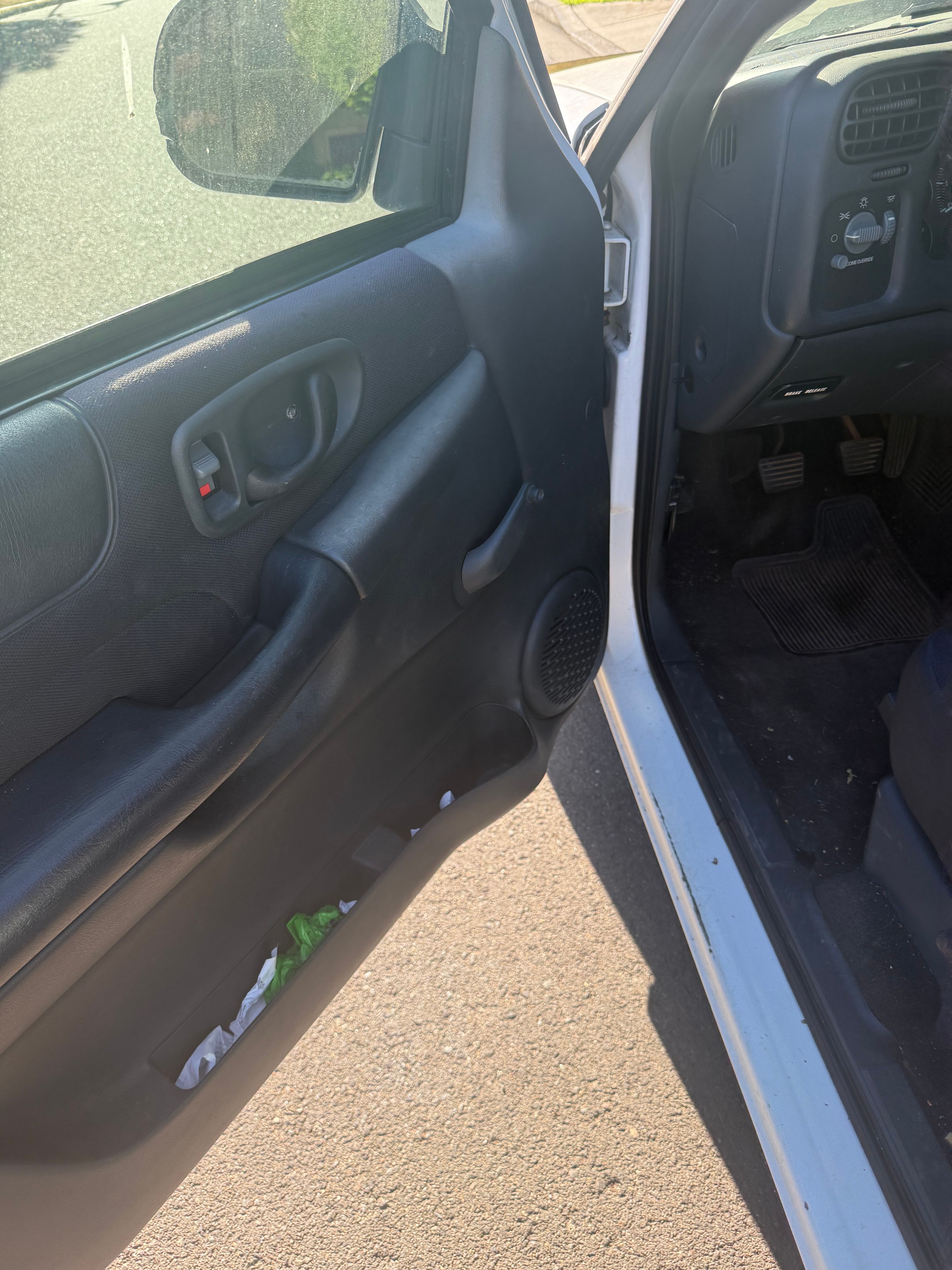 Used 2003 Chevrolet S10 Pickup LS RWD image 12