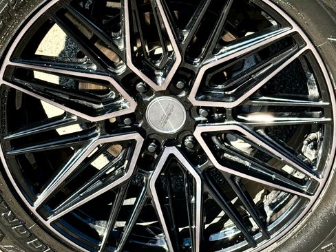 Used 2021 GMC Sierra 1500 AT4 w/ AT4 Value Package image 10