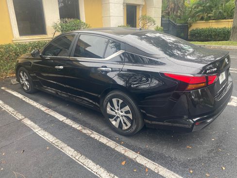 Used 2020 Nissan Altima 2.5 S image 8