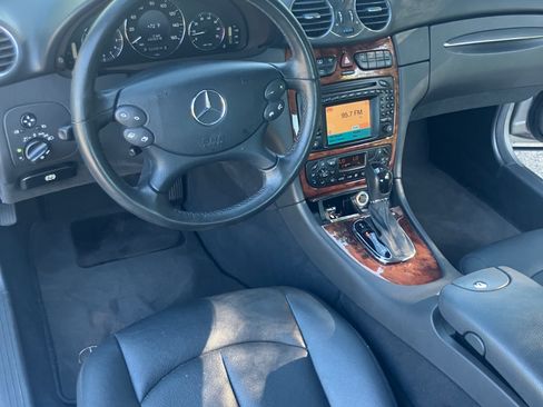 Used 2004 Mercedes-Benz CLK 320 Coupe image 9