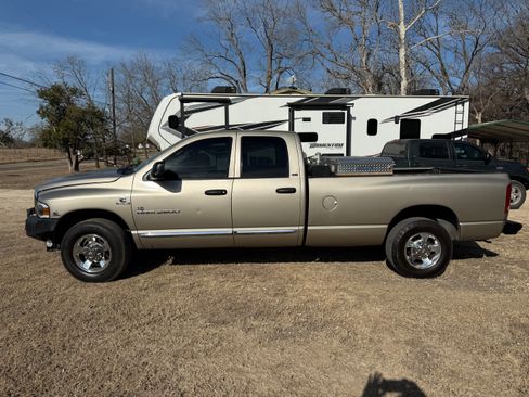 Used 2004 Dodge Ram 2500 Truck SLT w/ Trailer Tow Group image 15