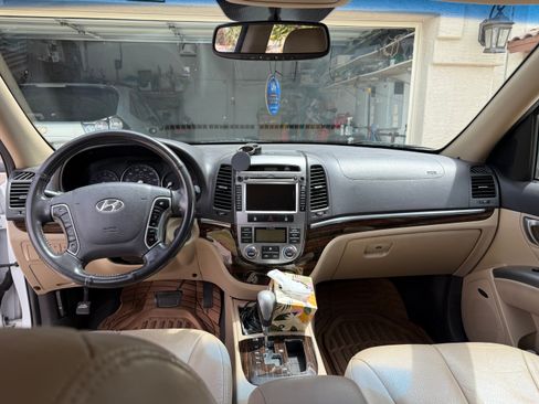 Used 2012 Hyundai Santa Fe Limited w/ Navigation Pkg 4 FWD image 8