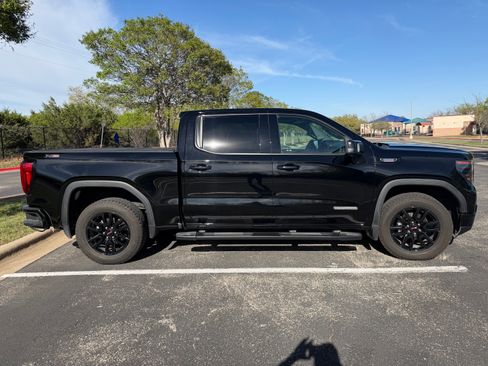 Used 2023 GMC Sierra 1500 Elevation w/ Elevation Premium Package image 5