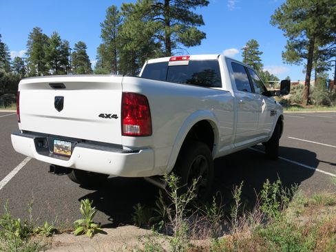Used 2018 RAM 2500 Big Horn w/ Sport Appearance Group AWD/4WD image 10