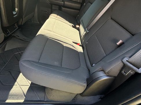 Used 2019 Chevrolet Silverado 1500 Custom w/ Custom Max Trailering Package AWD/4WD image 13
