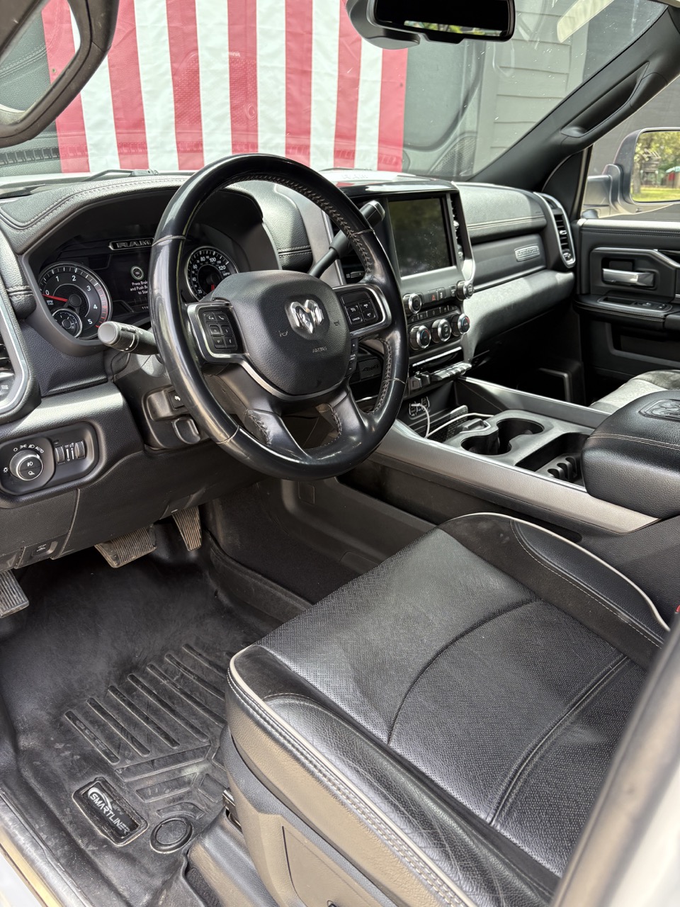 Used 2021 RAM 3500 Laramie w/ Night Edition AWD/4WD image 8