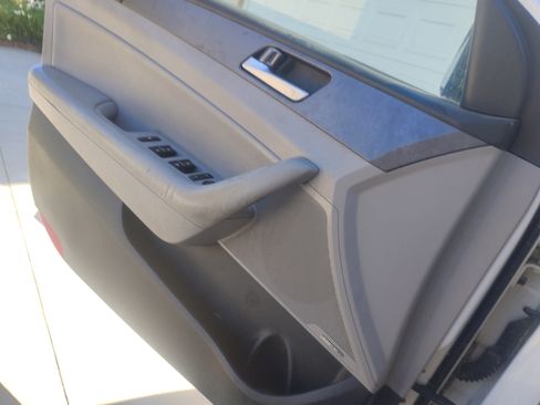 Used 2017 Hyundai Sonata Plug-In Hybrid image 18