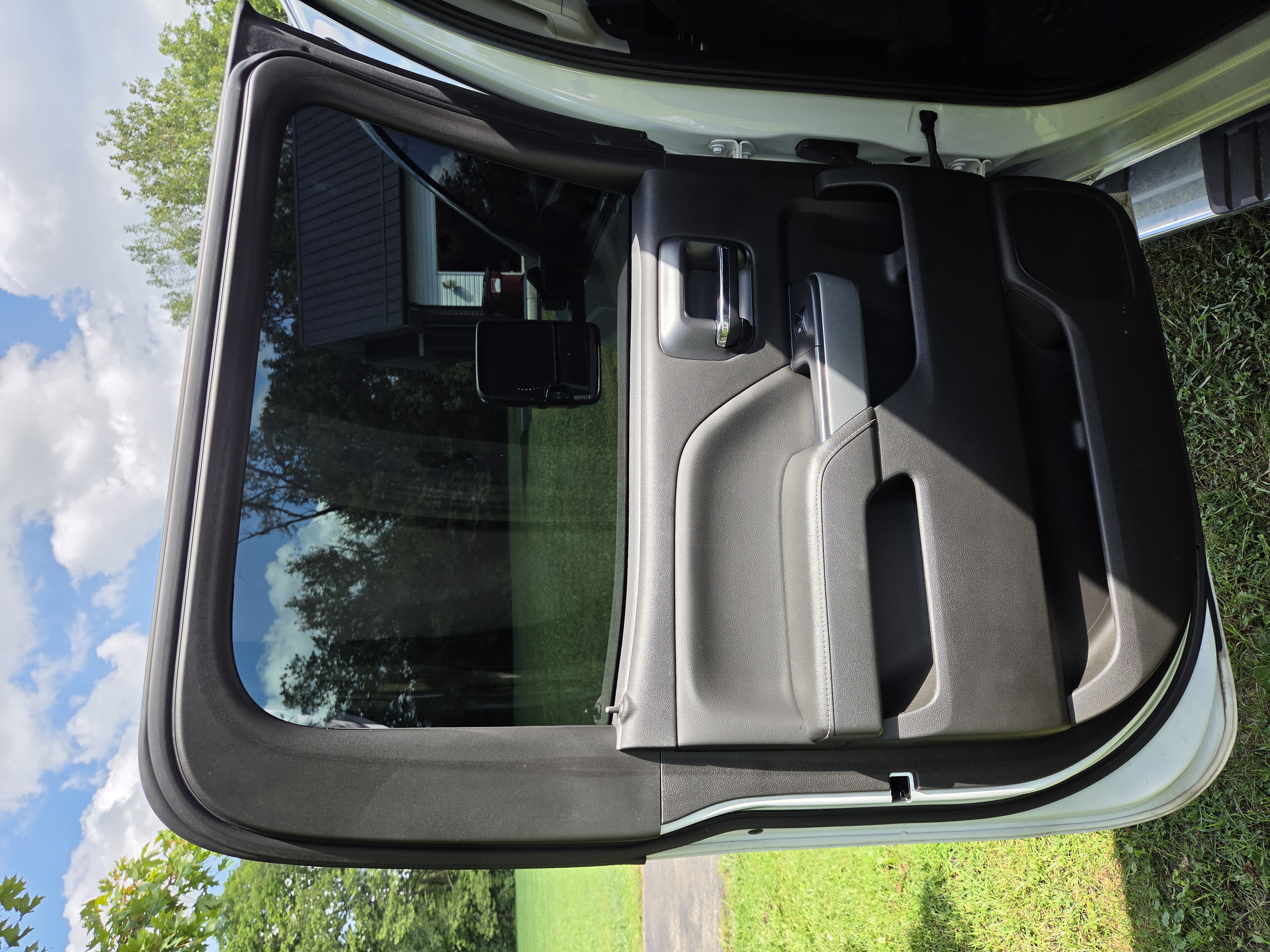 Used 2018 Chevrolet Silverado 2500 LTZ w/ Duramax Plus Package AWD/4WD image 11