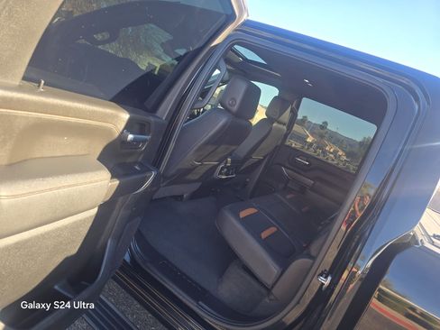 Used 2023 GMC Sierra 2500 AT4 w/ AT4 Premium Plus Package image 12