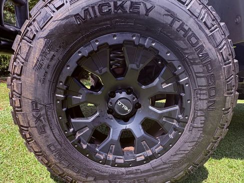 Used 2006 Jeep Wrangler X w/ Tire & Wheel Group (Ecco) image 6