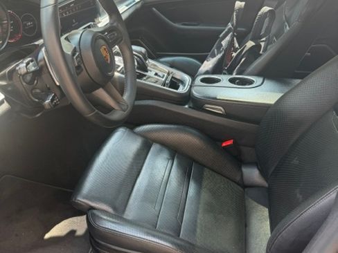 Used 2023 Porsche Panamera 4 Platinum Edition AWD/4WD image 9