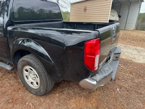 Used 2012 Nissan Frontier S image 2