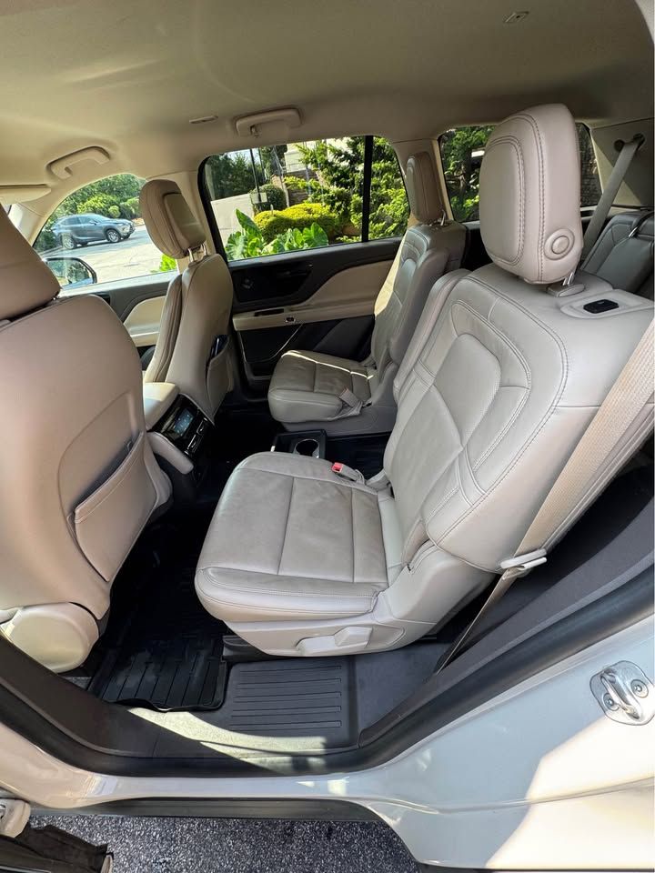 Used 2020 Lincoln Aviator Reserve w/ Elements Package Plus RWD image 6