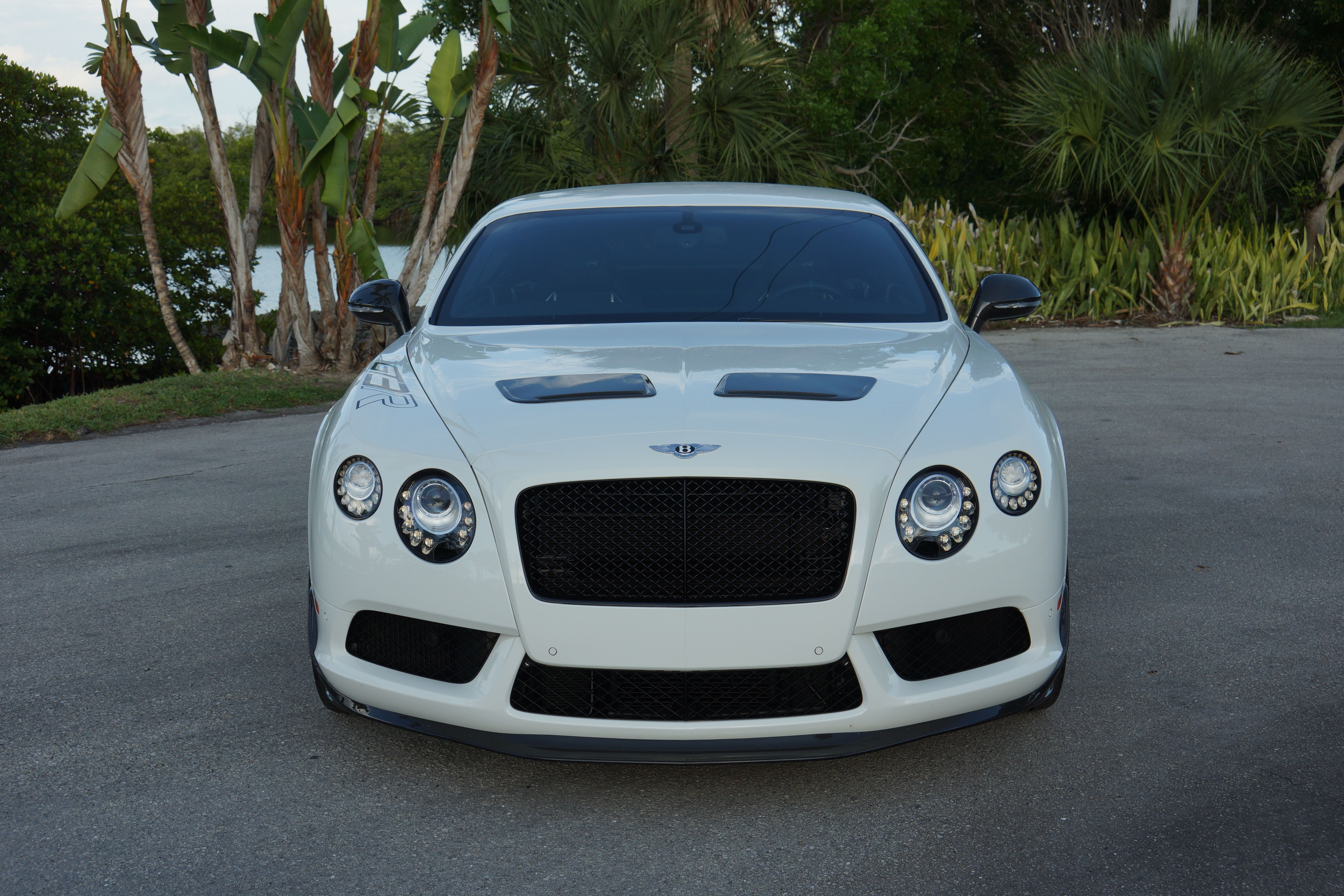 Used 2015 Bentley Continental GT3-R AWD/4WD image 9