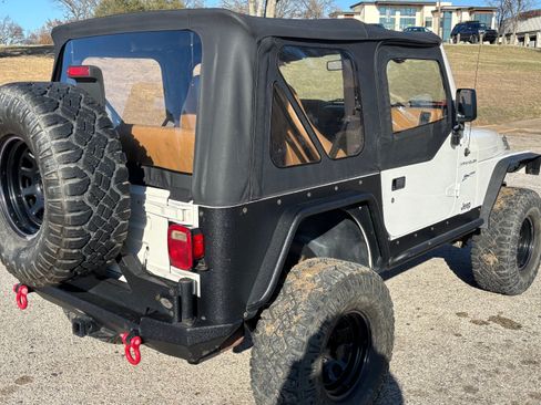 Used 1997 Jeep Wrangler Sport image 8