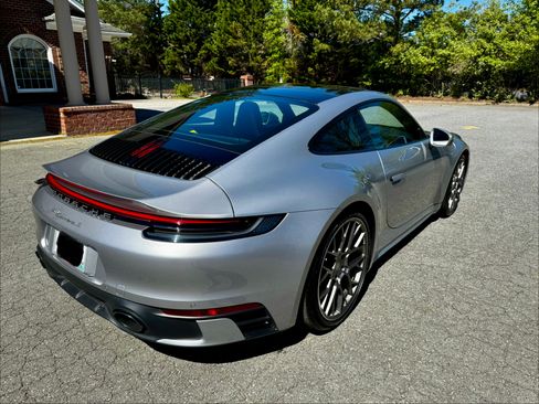 Used 2020 Porsche 911 Carrera S image 4