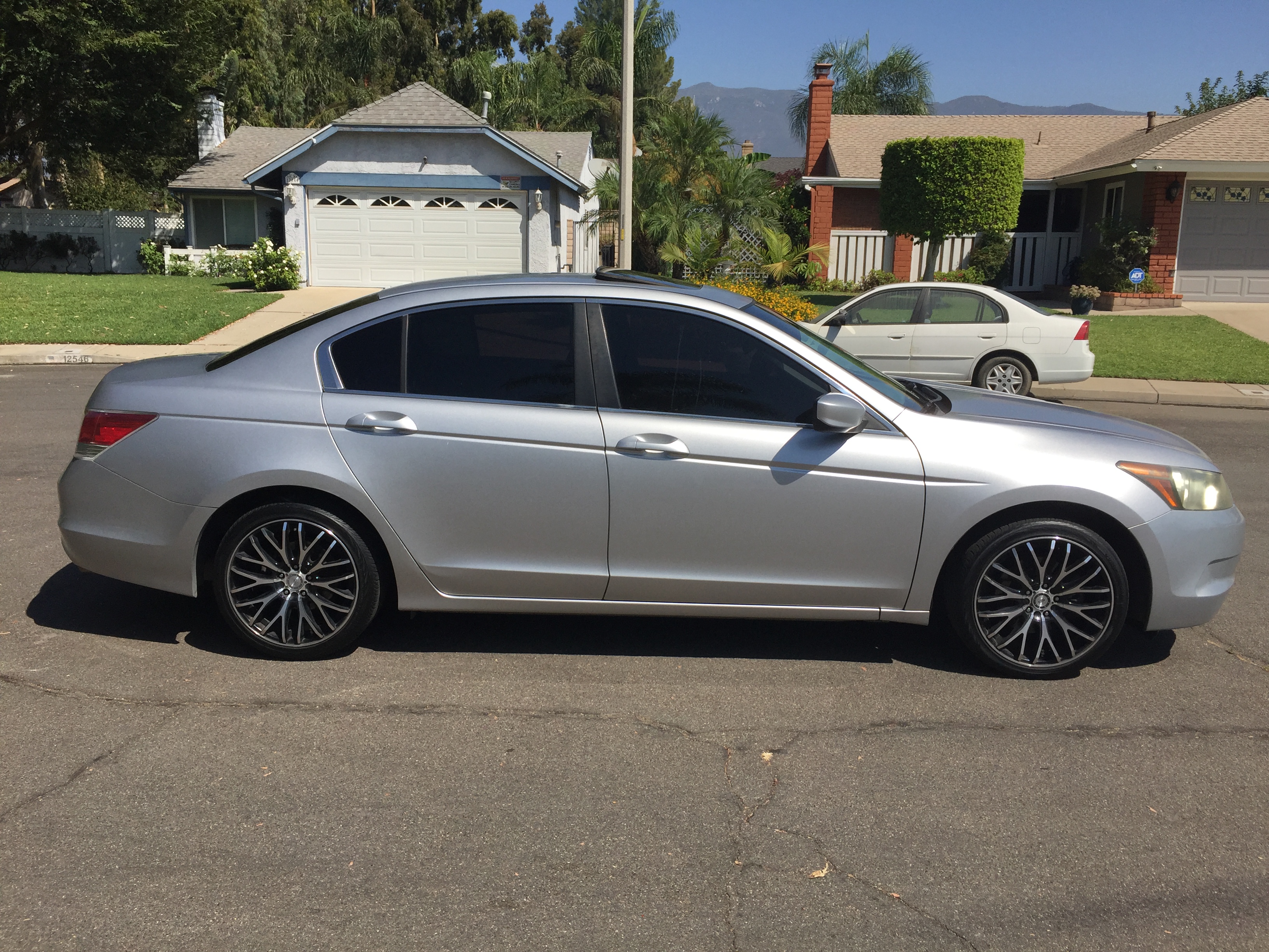 Used 2010 Honda Accord EX image 6