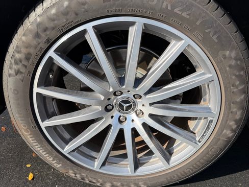 Used 2022 Mercedes-Benz GLS 450 4MATIC image 8